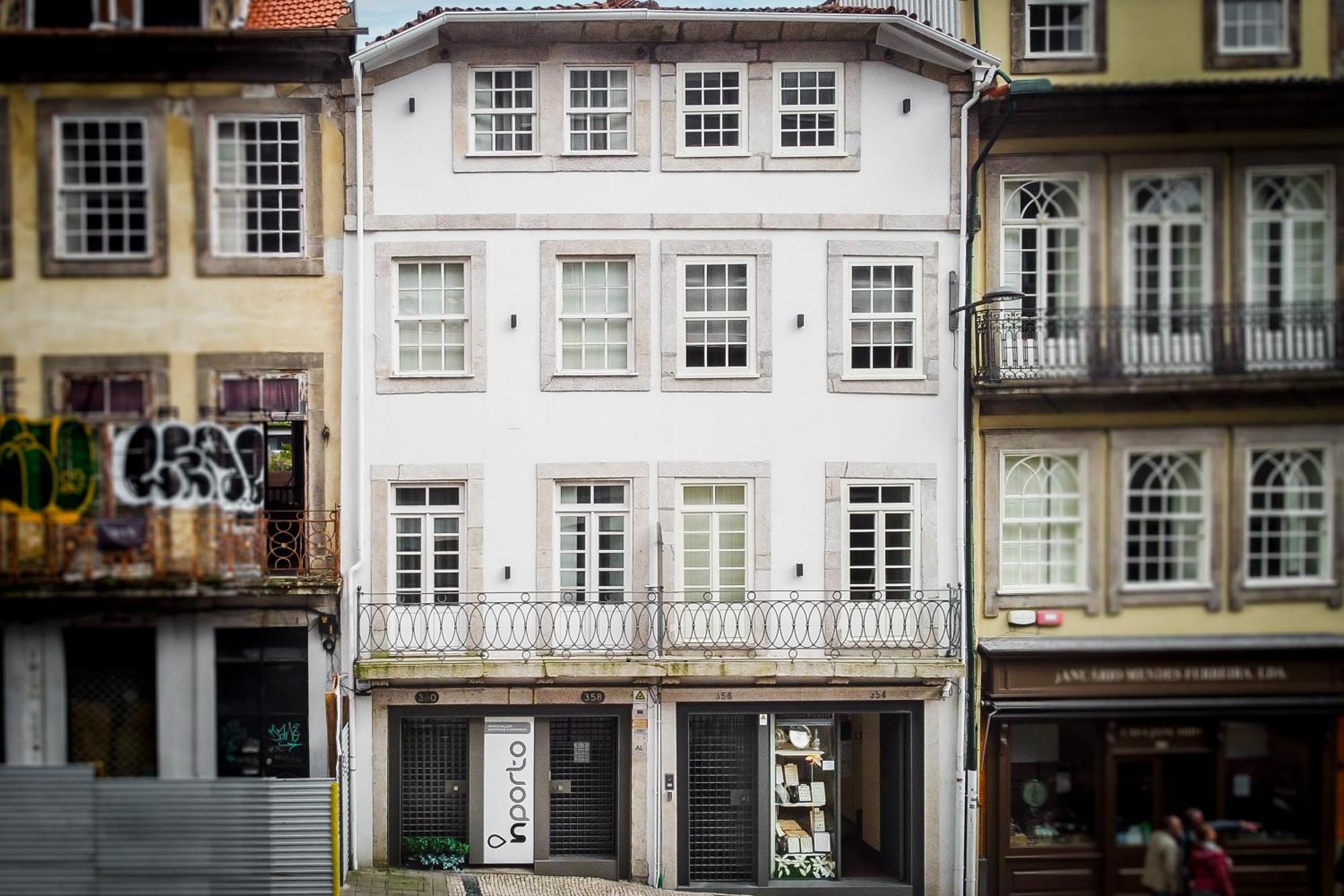 In Porto Gallery Guesthouse Exterior photo