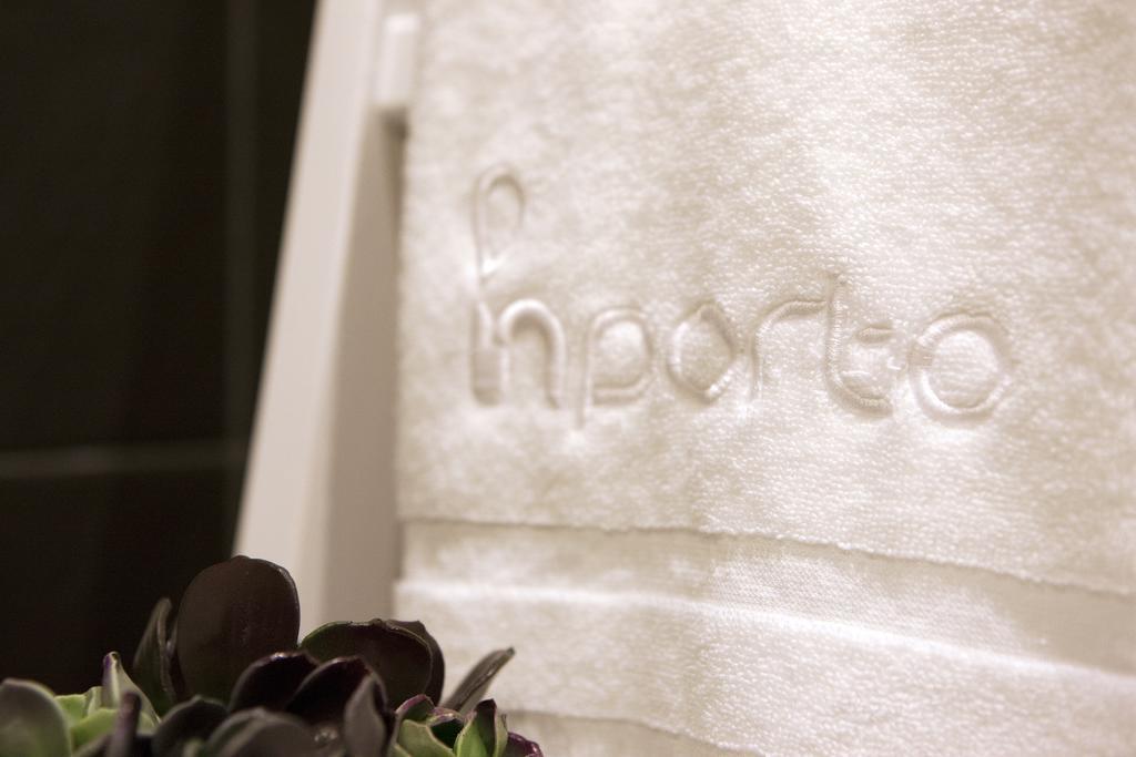 In Porto Gallery Guesthouse Exterior photo