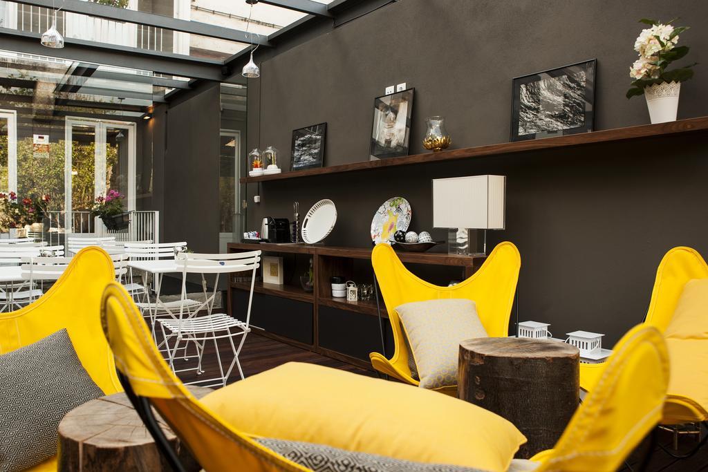 In Porto Gallery Guesthouse Exterior photo